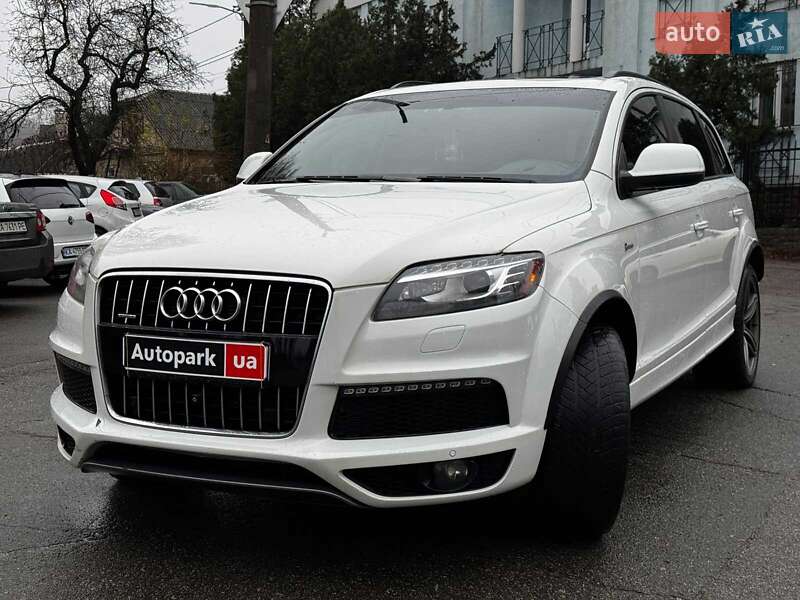 Позашляховик / Кросовер Audi Q7 2015 в Києві