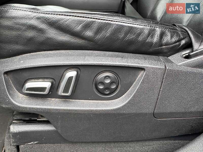 Позашляховик / Кросовер Audi Q7 2015 в Києві