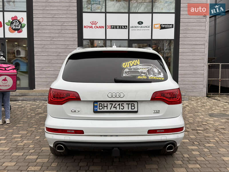 Внедорожник / Кроссовер Audi Q7 2012 в Одессе