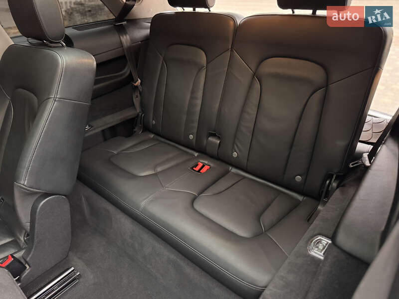 Внедорожник / Кроссовер Audi Q7 2012 в Одессе