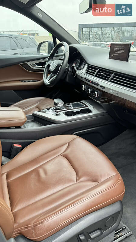 Внедорожник / Кроссовер Audi Q7 2017 в Киеве фото 40 Внедорожник / Кроссовер Audi Q7 2017 в Киеве