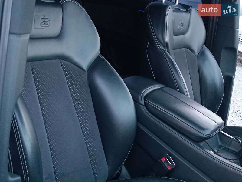 Внедорожник / Кроссовер Audi Q7 2015 в Львове