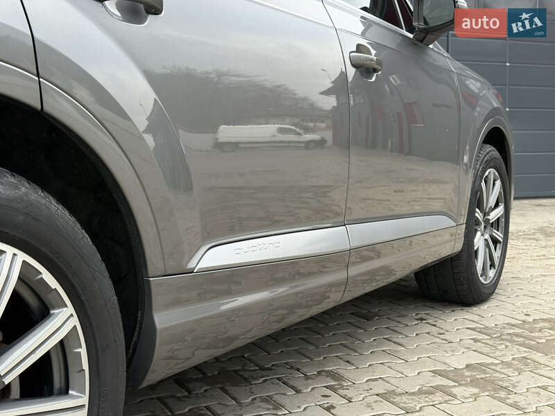 Внедорожник / Кроссовер Audi Q7 2016 в Ковеле