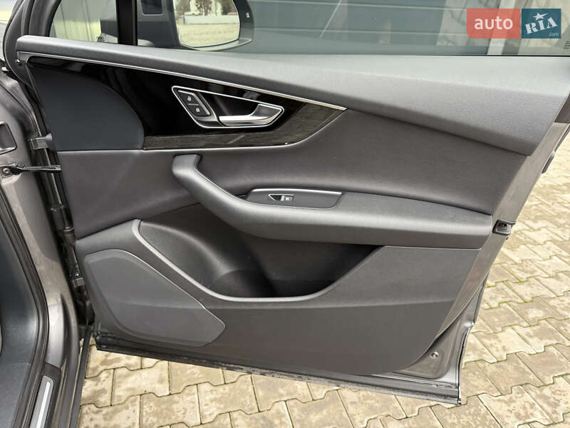 Внедорожник / Кроссовер Audi Q7 2016 в Ковеле