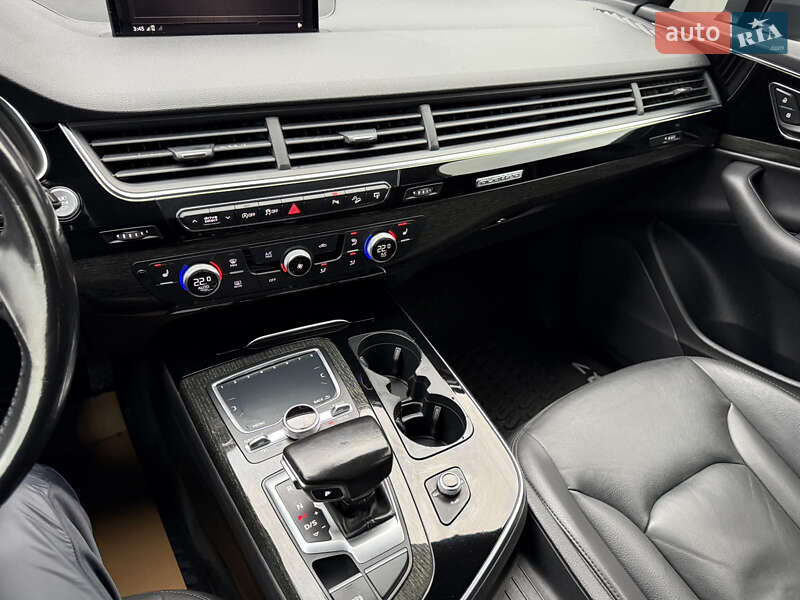 Внедорожник / Кроссовер Audi Q7 2016 в Ковеле