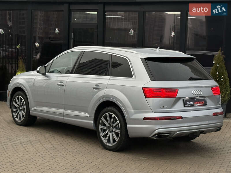 Внедорожник / Кроссовер Audi Q7 2016 в Киеве