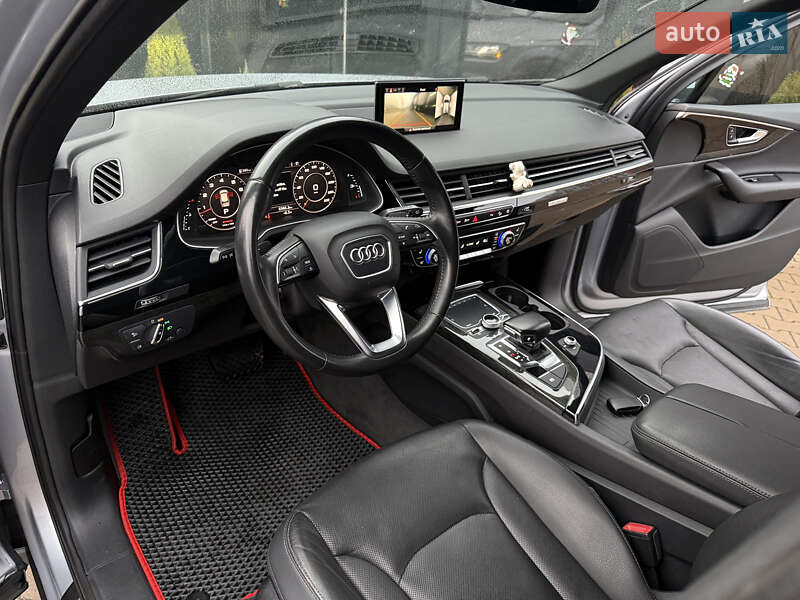 Внедорожник / Кроссовер Audi Q7 2016 в Киеве