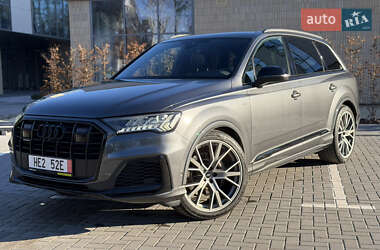 Позашляховик / Кросовер Audi Q7 2021 в Києві