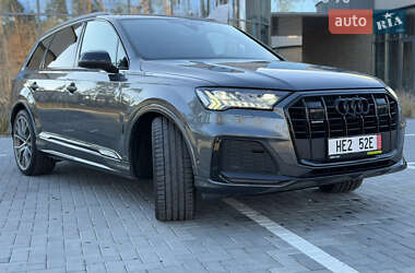 Внедорожник / Кроссовер Audi Q7 2021 в Киеве