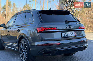 Внедорожник / Кроссовер Audi Q7 2021 в Киеве