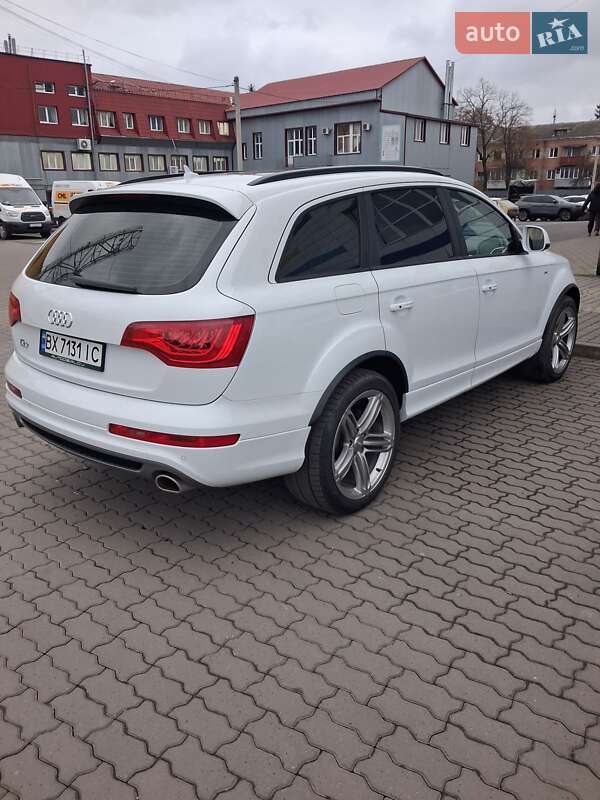 Внедорожник / Кроссовер Audi Q7 2014 в Хмельницком