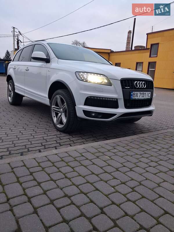 Внедорожник / Кроссовер Audi Q7 2014 в Хмельницком
