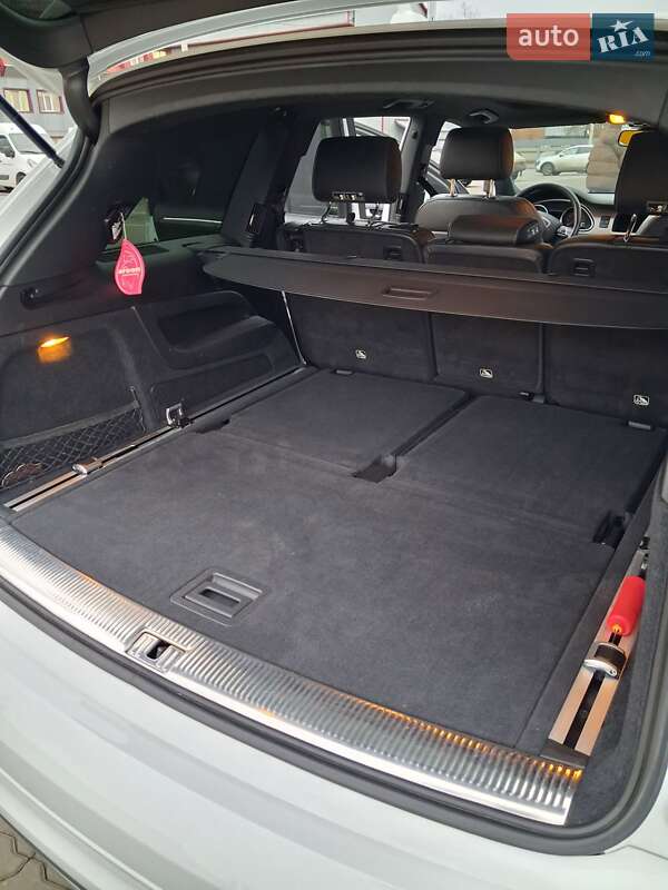 Внедорожник / Кроссовер Audi Q7 2014 в Хмельницком