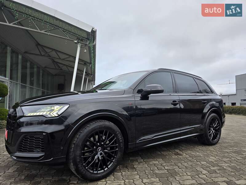 Внедорожник / Кроссовер Audi Q7 2020 в Луцке