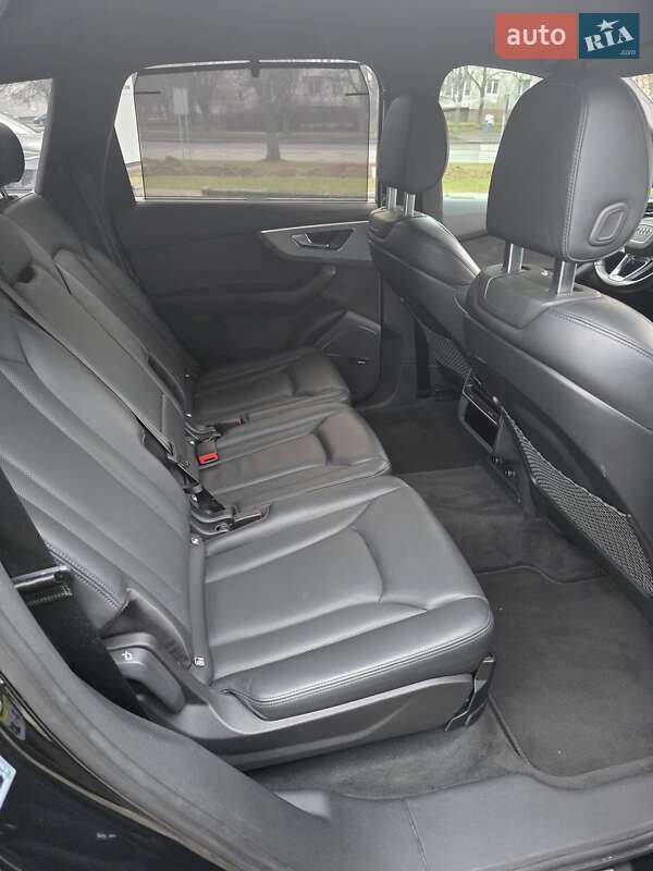 Внедорожник / Кроссовер Audi Q7 2020 в Луцке