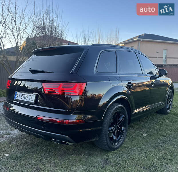 Внедорожник / Кроссовер Audi Q7 2016 в Киеве