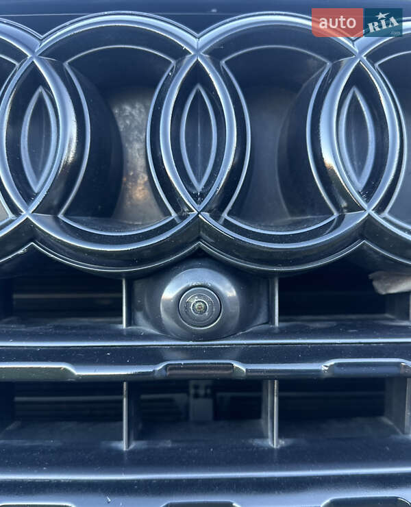 Внедорожник / Кроссовер Audi Q7 2016 в Киеве