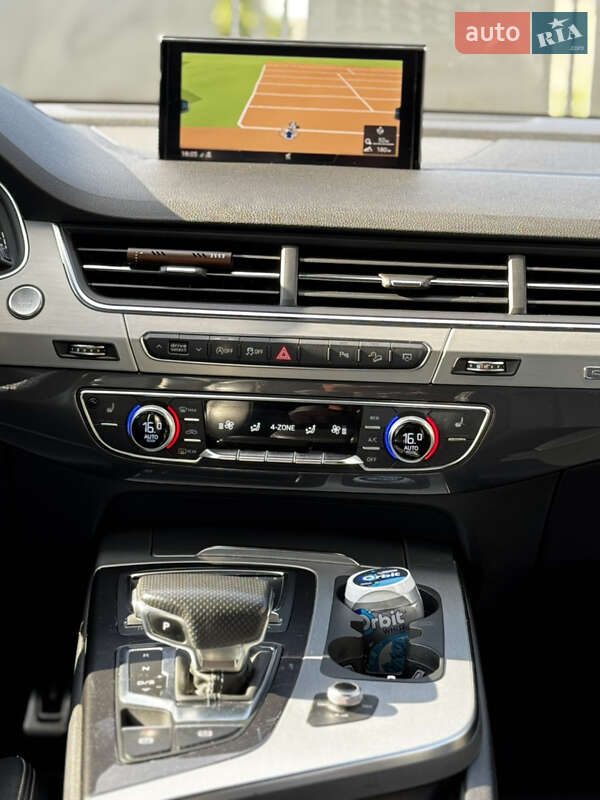 Внедорожник / Кроссовер Audi Q7 2018 в Владимирце