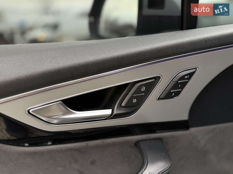 Внедорожник / Кроссовер Audi Q7 2016 в Черновцах фото 51 Внедорожник / Кроссовер Audi Q7 2016 в Черновцах