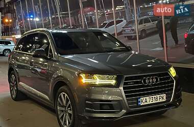 Позашляховик / Кросовер Audi Q7 2017 в Києві