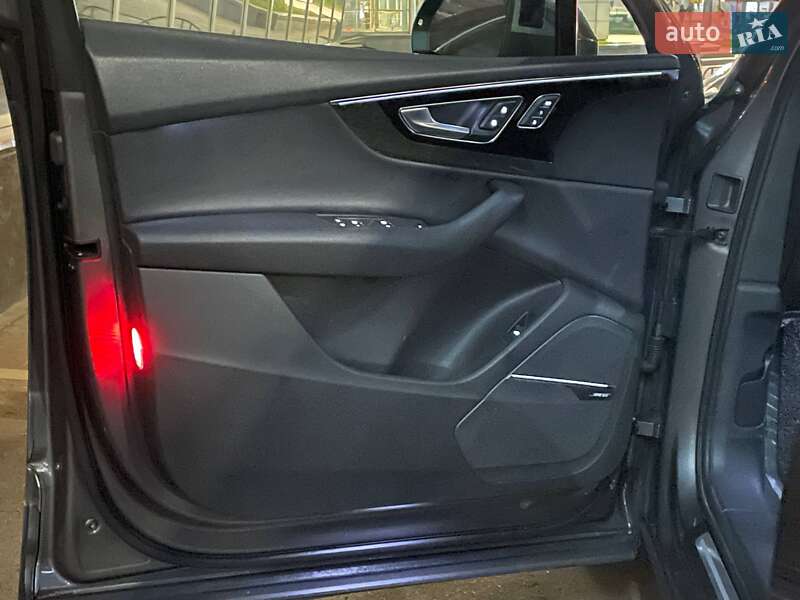 Внедорожник / Кроссовер Audi Q7 2017 в Киеве фото 15 Внедорожник / Кроссовер Audi Q7 2017 в Киеве