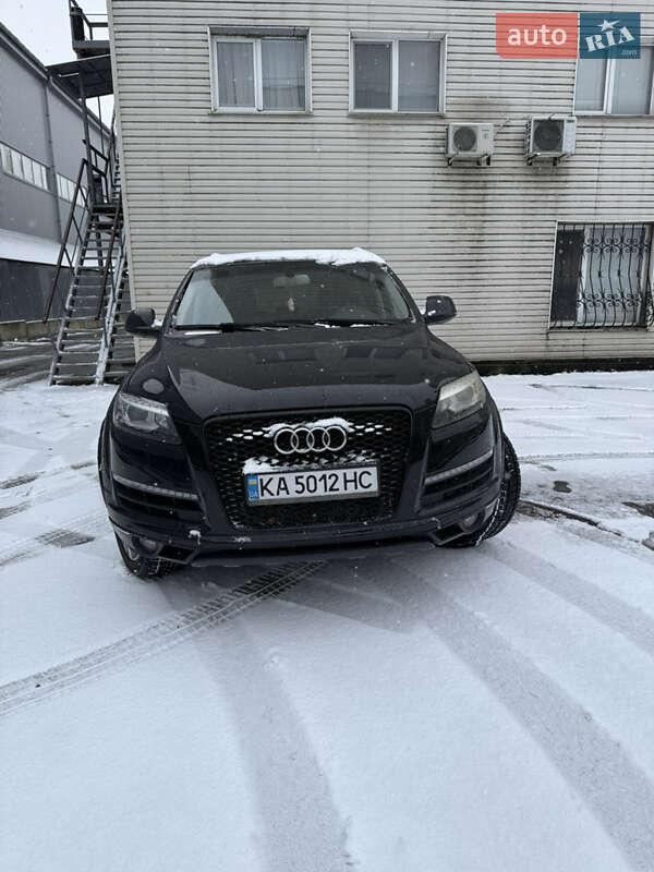 Внедорожник / Кроссовер Audi Q7 2014 в Киеве