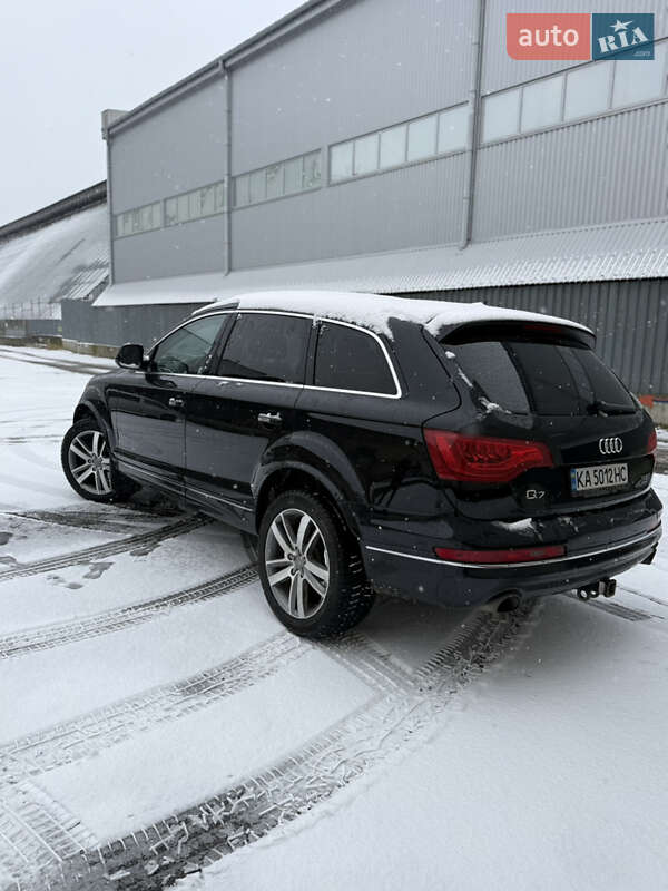Внедорожник / Кроссовер Audi Q7 2014 в Киеве