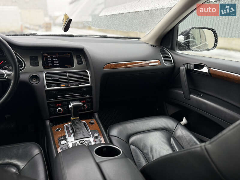 Внедорожник / Кроссовер Audi Q7 2014 в Киеве