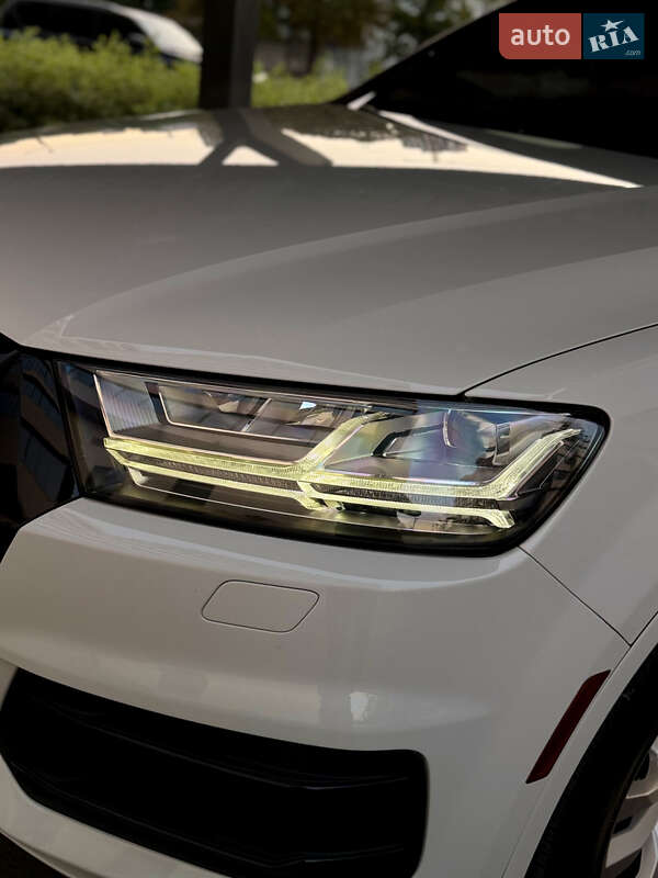 Внедорожник / Кроссовер Audi Q7 2017 в Днепре фото 6 Внедорожник / Кроссовер Audi Q7 2017 в Днепре