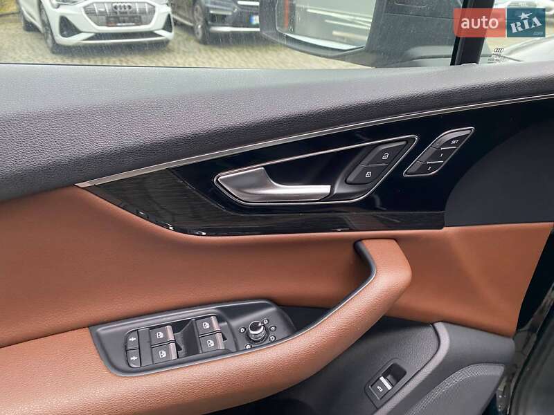 Позашляховик / Кросовер Audi Q7 2016 в Львові фото 12 Позашляховик / Кросовер Audi Q7 2016 в Львові