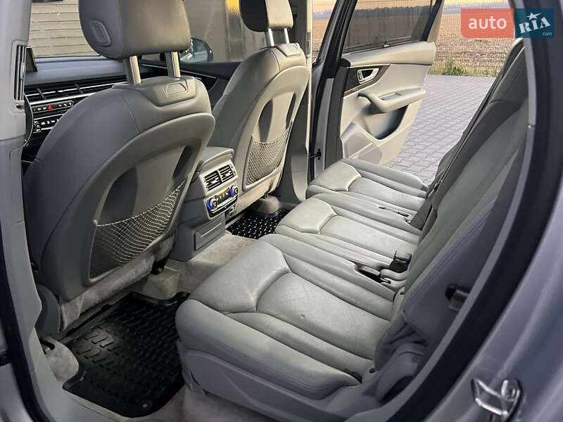 Внедорожник / Кроссовер Audi Q7 2016 в Тернополе