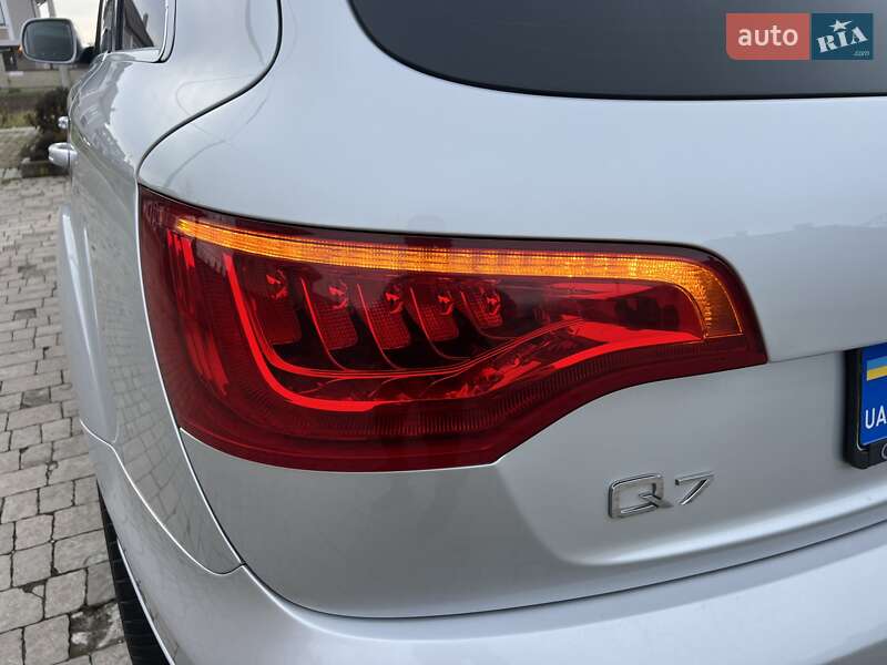 Внедорожник / Кроссовер Audi Q7 2011 в Ровно