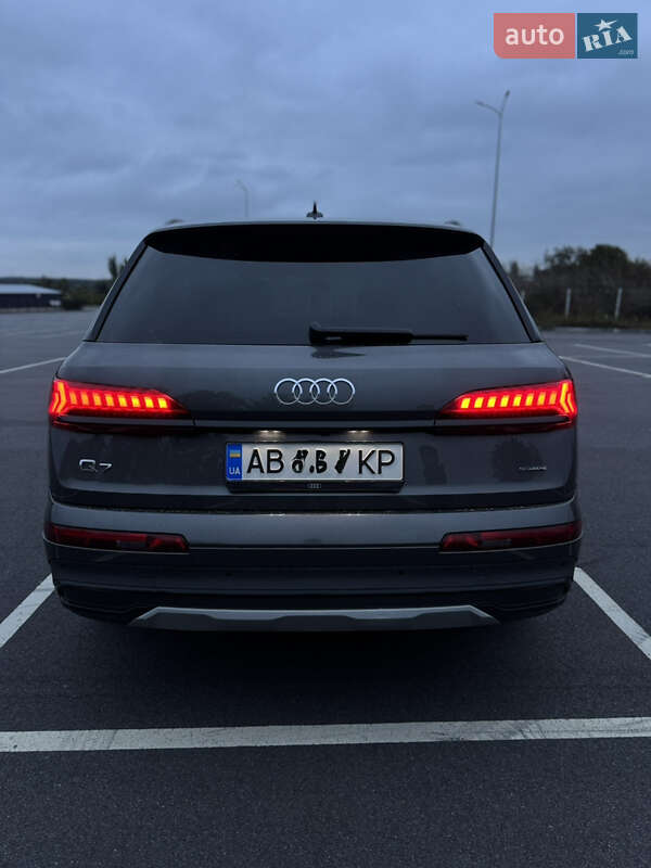 Внедорожник / Кроссовер Audi Q7 2020 в Виннице