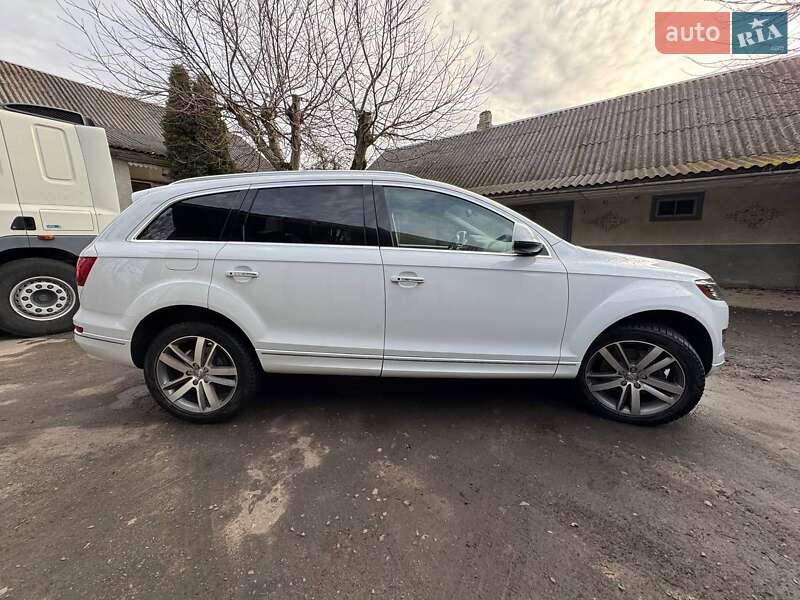 Внедорожник / Кроссовер Audi Q7 2014 в Дубно