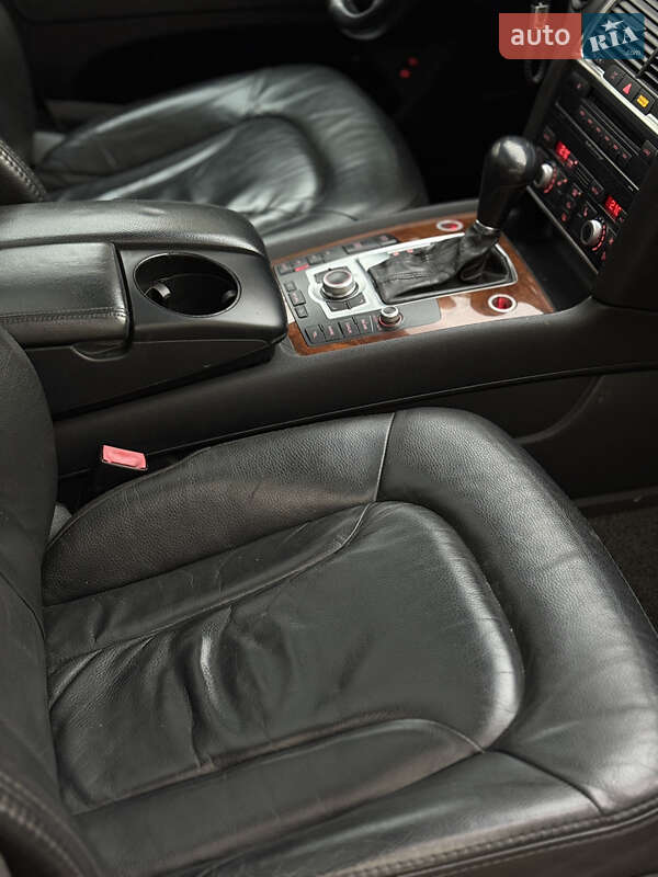 Внедорожник / Кроссовер Audi Q7 2007 в Ивано-Франковске