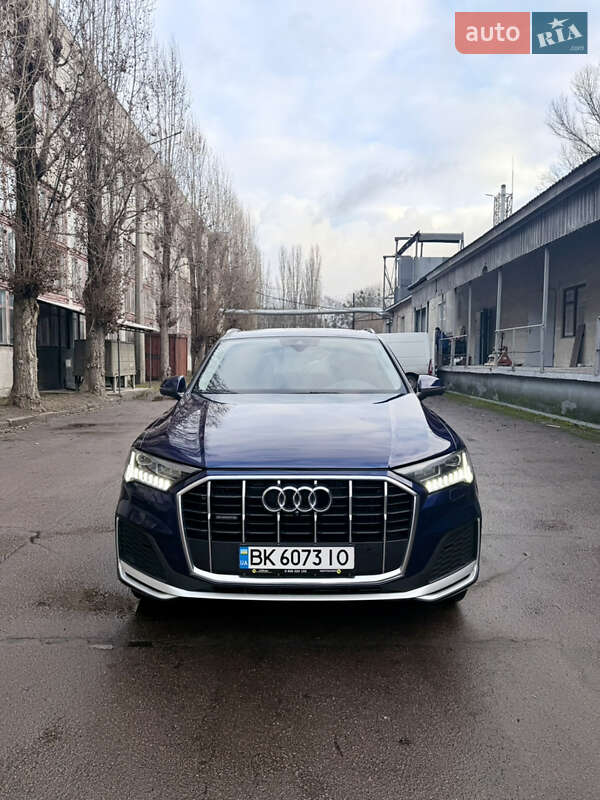 Внедорожник / Кроссовер Audi Q7 2021 в Киеве фото 4 Внедорожник / Кроссовер Audi Q7 2021 в Киеве