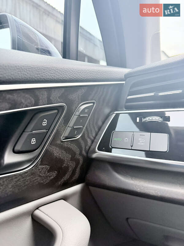 Внедорожник / Кроссовер Audi Q7 2021 в Киеве фото 25 Внедорожник / Кроссовер Audi Q7 2021 в Киеве