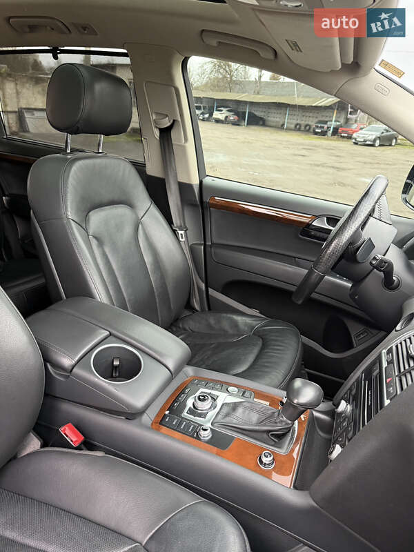 Внедорожник / Кроссовер Audi Q7 2012 в Владимире