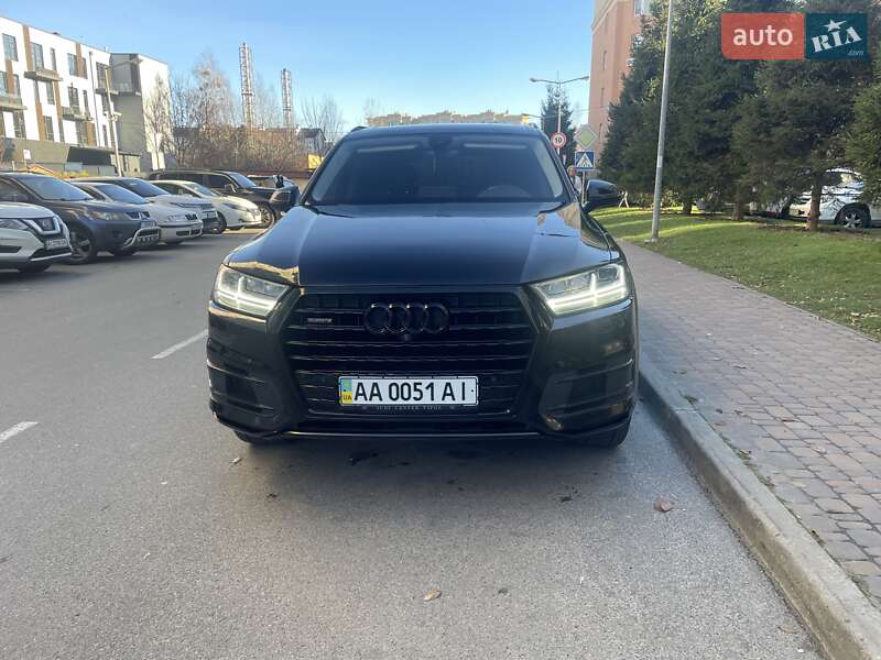 Внедорожник / Кроссовер Audi Q7 2017 в Киеве