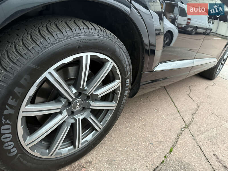 Внедорожник / Кроссовер Audi Q7 2017 в Киеве фото 4 Внедорожник / Кроссовер Audi Q7 2017 в Киеве