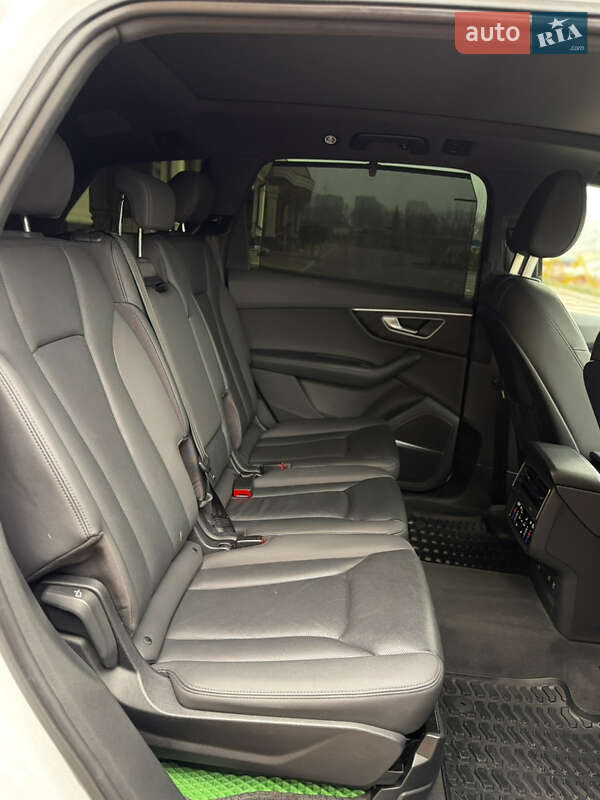 Внедорожник / Кроссовер Audi Q7 2021 в Киеве фото 17 Внедорожник / Кроссовер Audi Q7 2021 в Киеве
