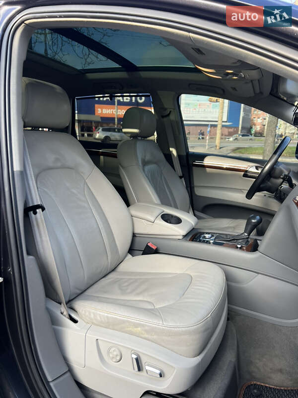Внедорожник / Кроссовер Audi Q7 2010 в Киеве фото 24 Внедорожник / Кроссовер Audi Q7 2010 в Киеве