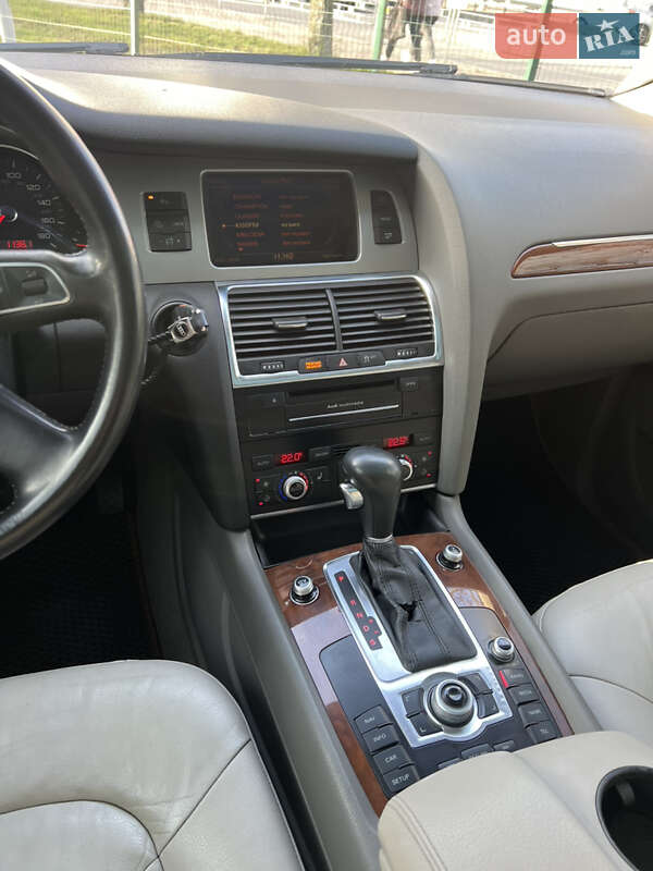 Внедорожник / Кроссовер Audi Q7 2010 в Киеве фото 26 Внедорожник / Кроссовер Audi Q7 2010 в Киеве