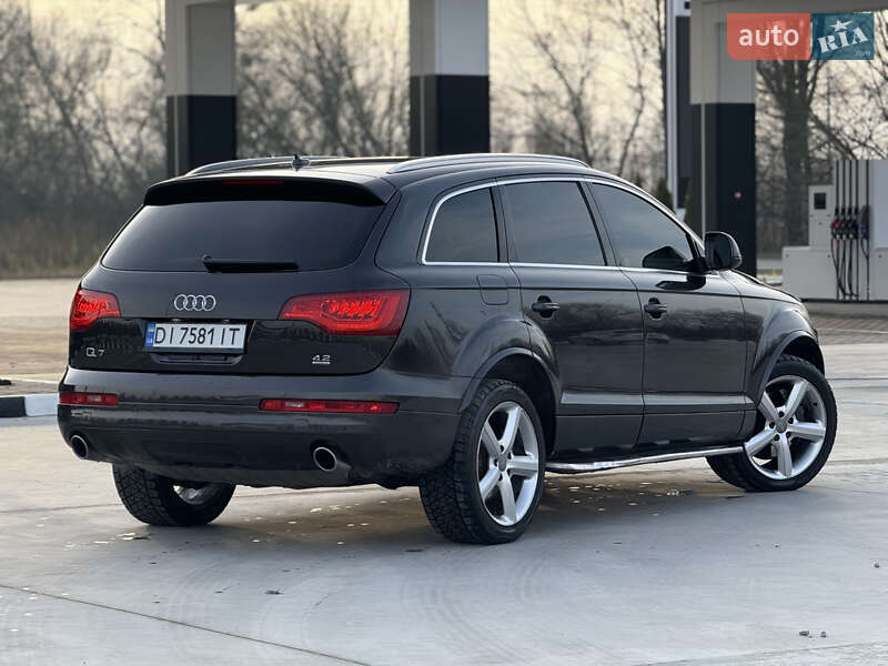 Внедорожник / Кроссовер Audi Q7 2008 в Звягеле
