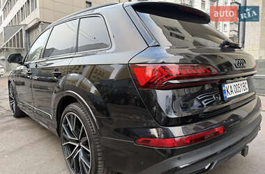 Внедорожник / Кроссовер Audi Q7 2020 в Киеве