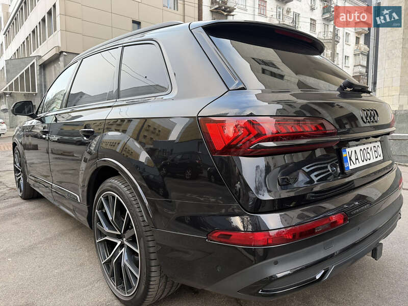 Внедорожник / Кроссовер Audi Q7 2020 в Киеве фото 3 Внедорожник / Кроссовер Audi Q7 2020 в Киеве