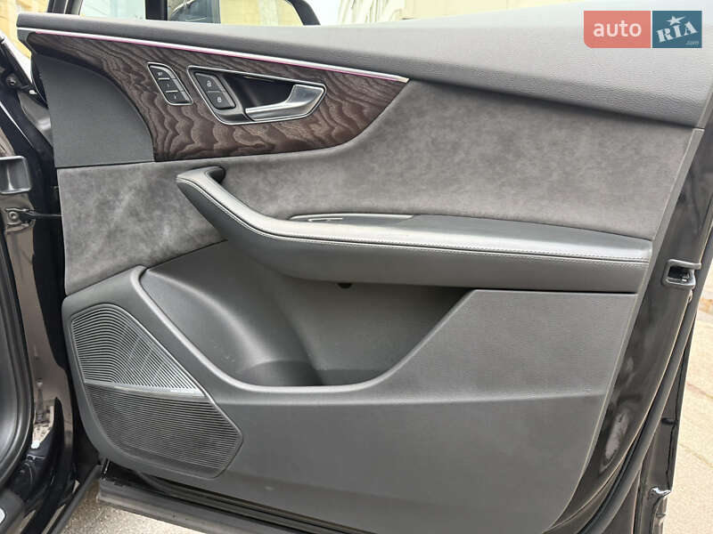 Внедорожник / Кроссовер Audi Q7 2020 в Киеве фото 19 Внедорожник / Кроссовер Audi Q7 2020 в Киеве