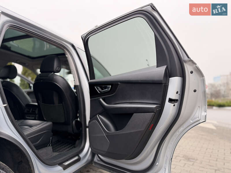 Внедорожник / Кроссовер Audi Q7 2018 в Киеве фото 42 Внедорожник / Кроссовер Audi Q7 2018 в Киеве