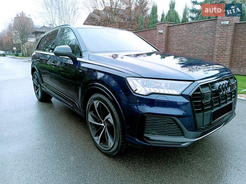 Внедорожник / Кроссовер Audi Q7 2022 в Киеве фото 4 Внедорожник / Кроссовер Audi Q7 2022 в Киеве