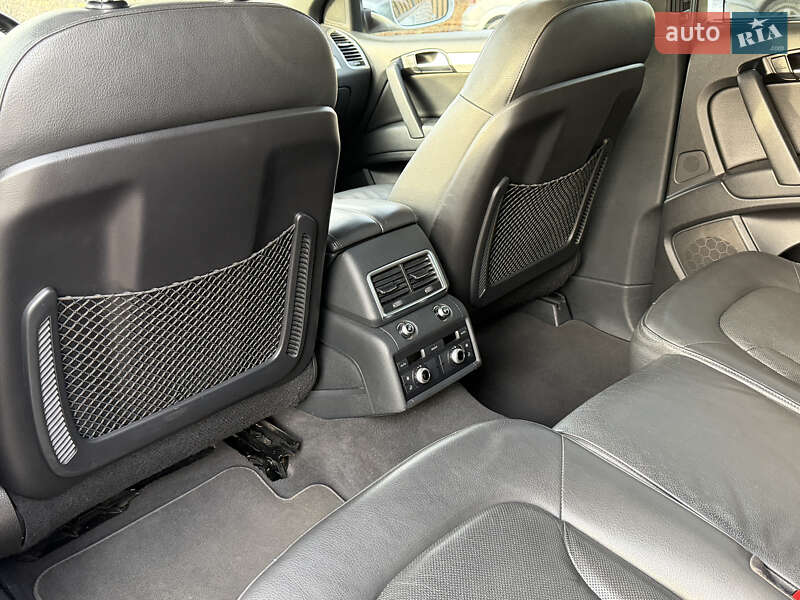 Внедорожник / Кроссовер Audi Q7 2012 в Владимире